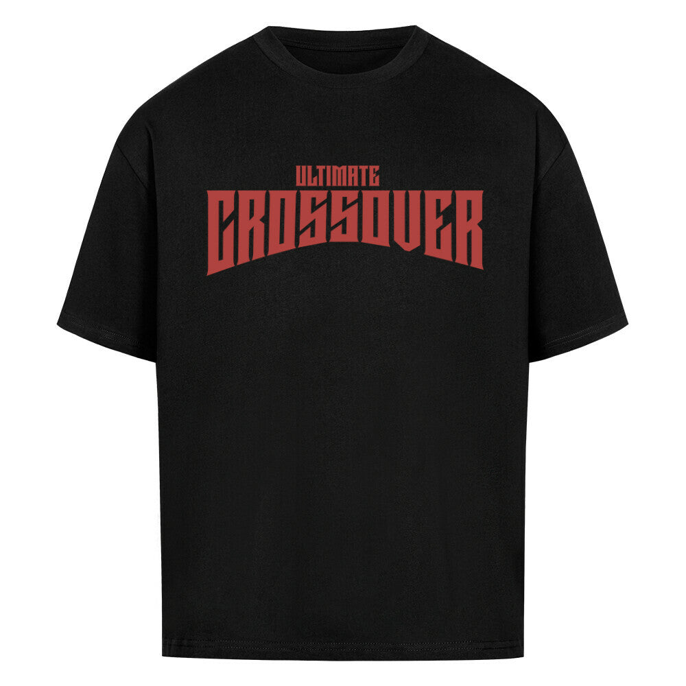 Schwarzes Oversized Basketball T-Shirt mit dem roten Print „ULTIMATE CROSSOVER“ in einer dominanten, gebogenen Schriftart. Aus 100% Baumwolle.