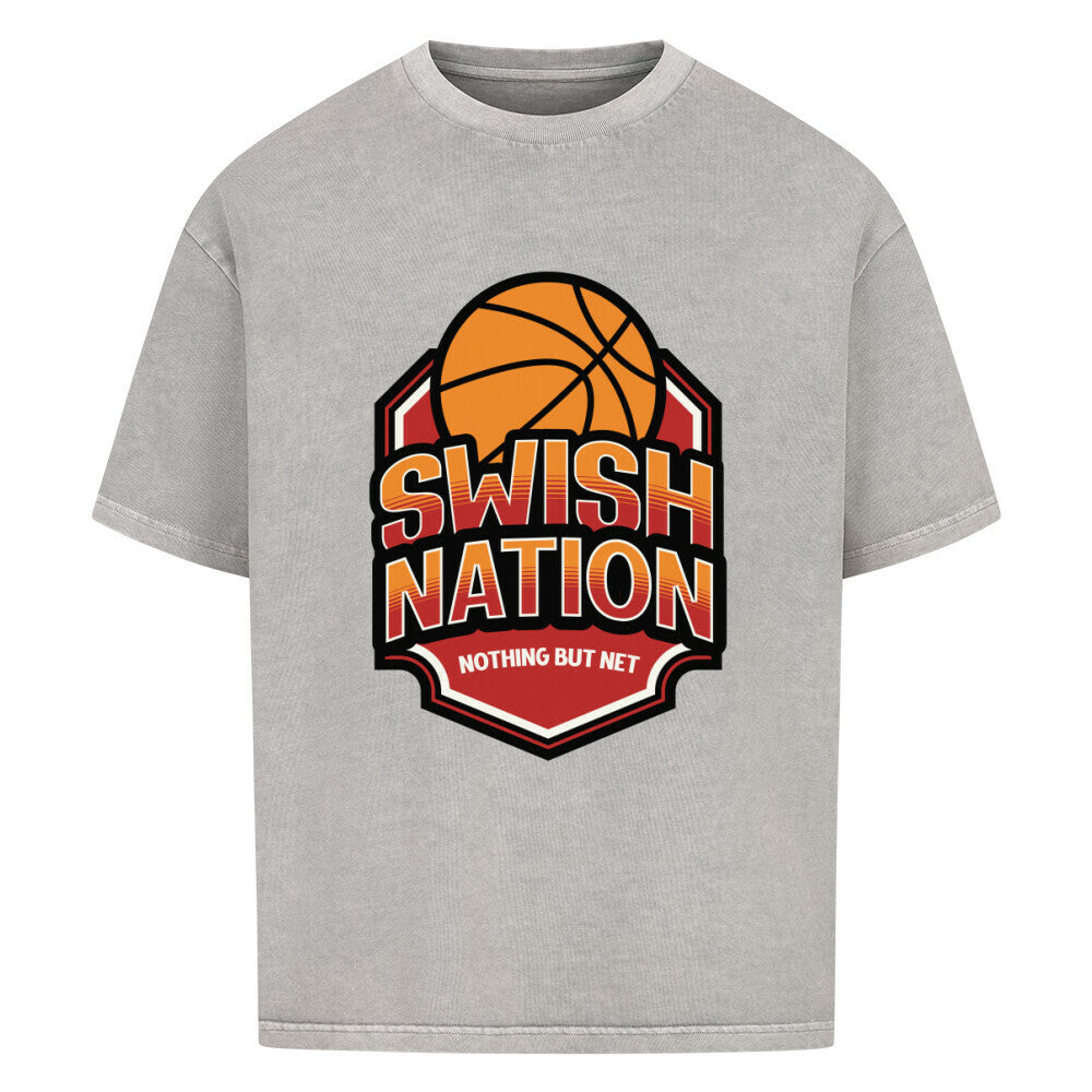 Washed Grey Oversized T-Shirt mit einem zentralen Print: Orangefarbener Basketball über dem Schriftzug „SWISH NATION“ und „NOTHING BUT NET“ in einem rot umrandeten Wappen-Design.