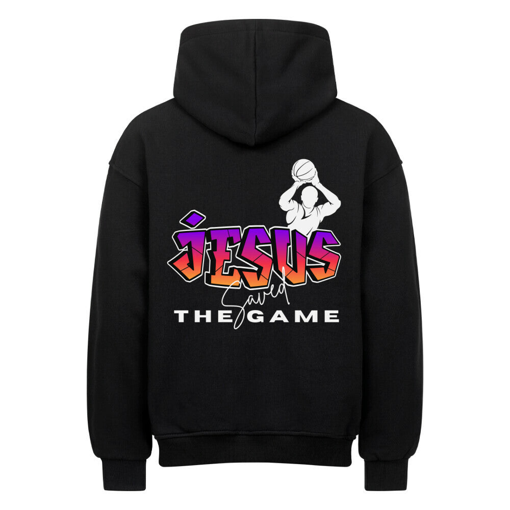 Rückansicht eines schwarzen Oversized-Hoodies mit 'Jesus Saved The Game' Print, einer Basketball-Spieler-Silhouette und 'JESUS' Schriftzug im Graffiti-Stil. 80% Baumwolle 20% Polyester.
