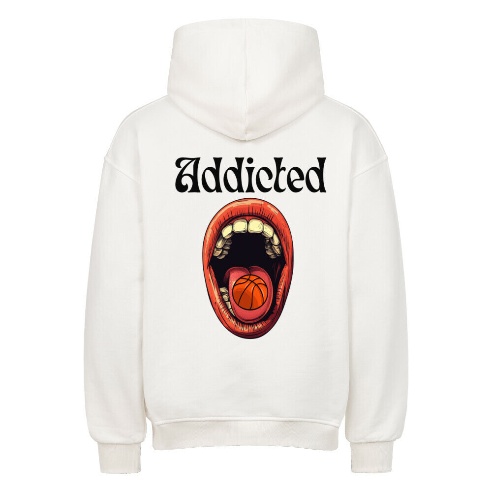 Rückansicht eines weißen Oversized-Hoodies mit dem weißen Schriftzug 'Addicted' und einer Grafik von einem roten Mund, auf dessen Zunge ein Basketball liegt. 80% Baumwolle 20% Polyester.